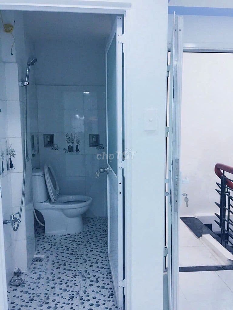 Ô TÔ TỚI CỬA – CÁCH LIÊN KHU 4-5 CHỈ 200M – VỪA Ở VỪA KD CHIR 3,5 TỶ - Ảnh 2