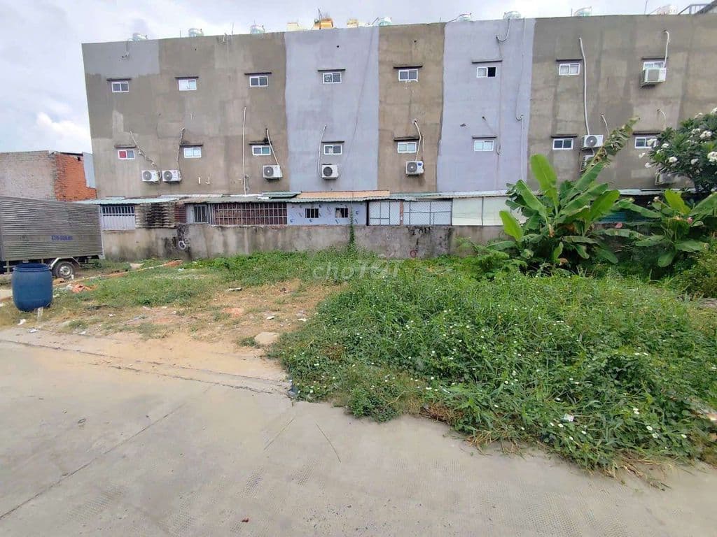 LÔ ĐẤT ĐẸP NGANG 10X10M, XD TỰ DO, HXT, GẦN CHỢ ĐT, 2.7 TỶ