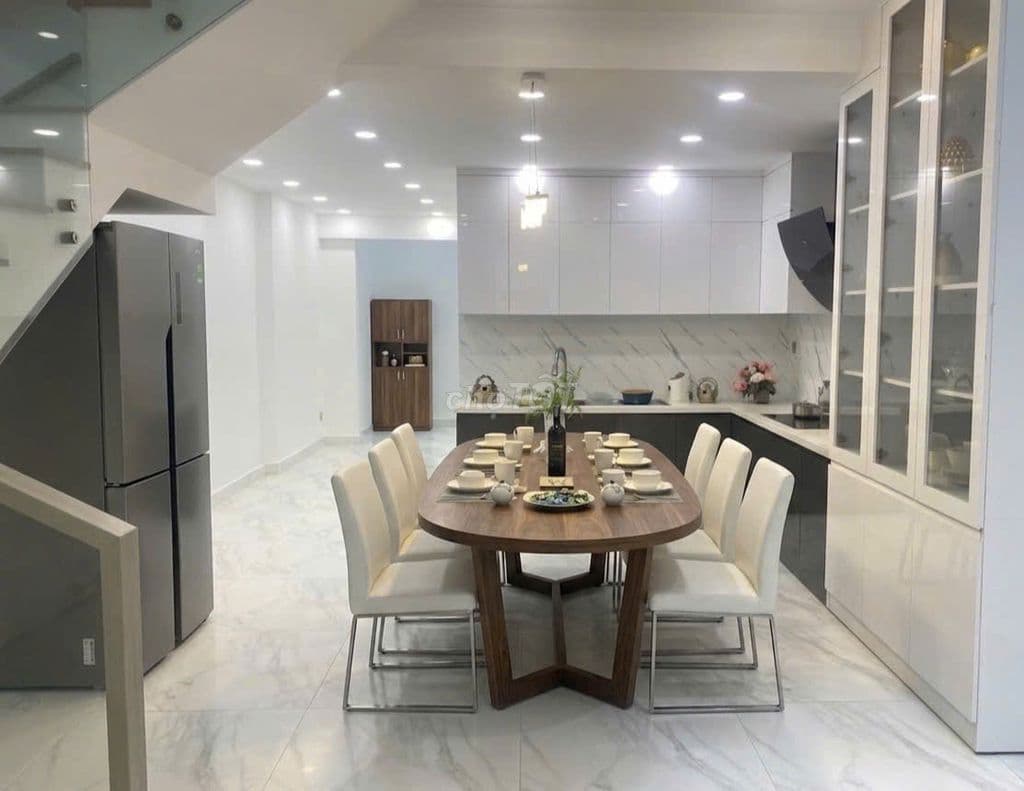NHÀ ĐẸP 4T x 80m2 - XE HƠI đậu cửa, mới, nội thất VIP ra Bùi Đình Túy. - Ảnh 2