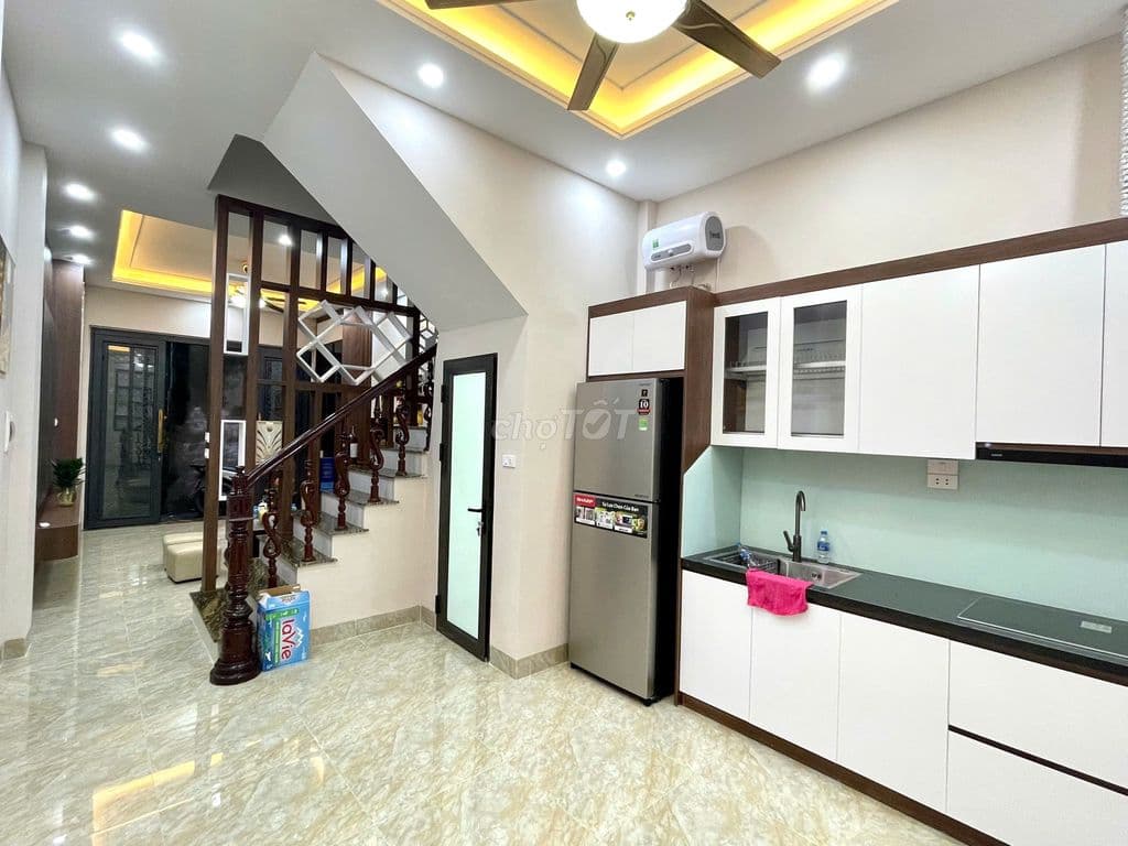 Nhà 45m² 4 tầng-12.6 tỷ- Khương Đình- Q.Thanh Xuân- có ban công thoáng - Ảnh 3