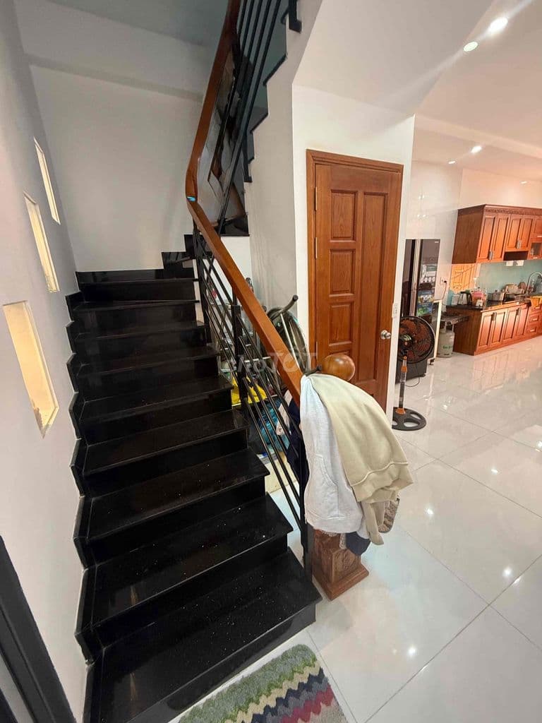 Bán nhà 4x20m kdc Cao Lỗ Phường Chánh Hưng Q8