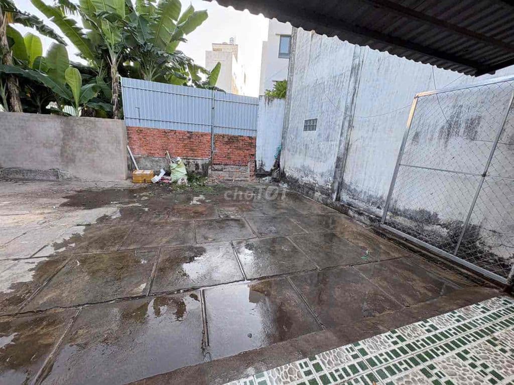 Cần bán nhà cũ(cấp 4)