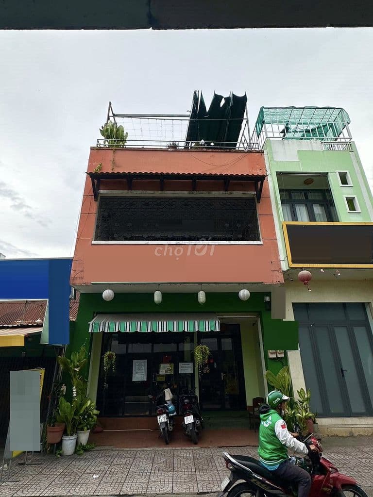 MẶT BẰNG D2 5X20M KHÚC SẦM UẤT NHẤT QUẬN CHO MỞ QUÁN ĂN, SHOP TT