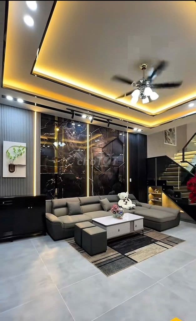 CHỈ 8.x TỶ- CÓ THANG MÁY- NHÀ MỚI 4T NGANG 5M- GẦN PHÚ MỸ HƯNG- HXH 6M - Ảnh 2