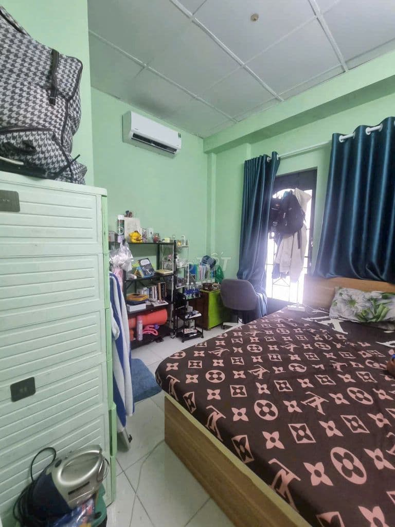 Nhà vuông vức 48m2, 1 trệt 1 lầu hẻm 3 gác