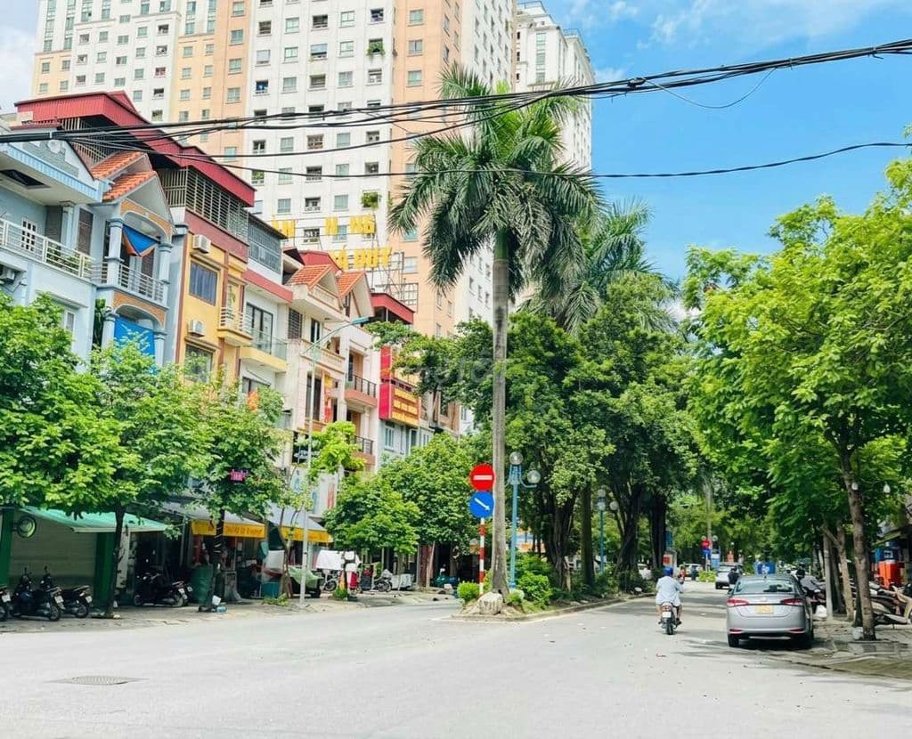 105m2 Lô Góc, Phố víp xala - Hà Đông. Phân lô, vỉ hè , oto tránh