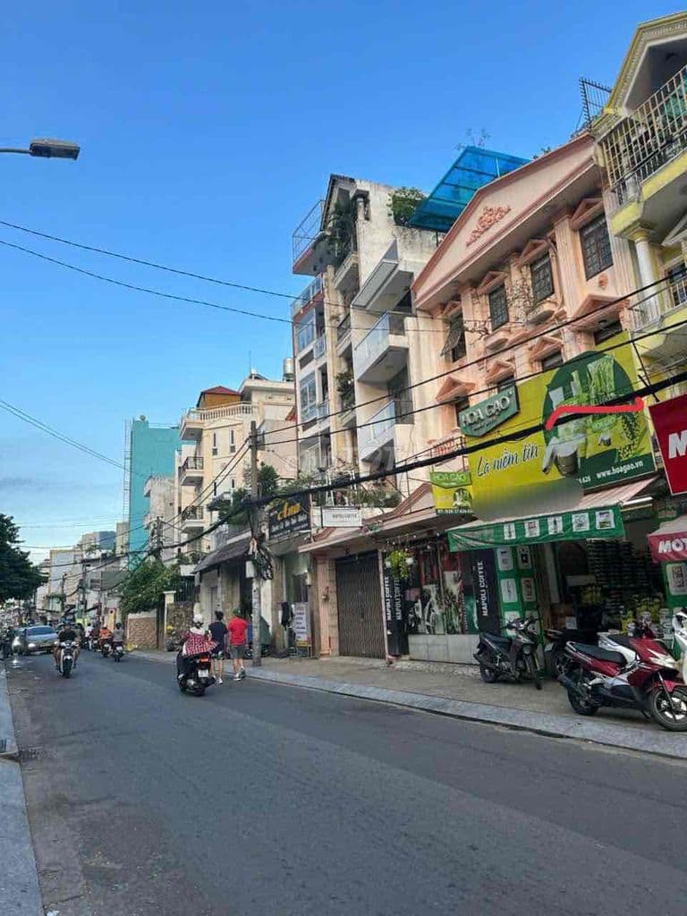 MẶT TIỀN HẺM XE TẢI KINH DOANH MUA BÁN VĂN PHÒNG CT , KHÁCH SẠN 8,5 Tỷ