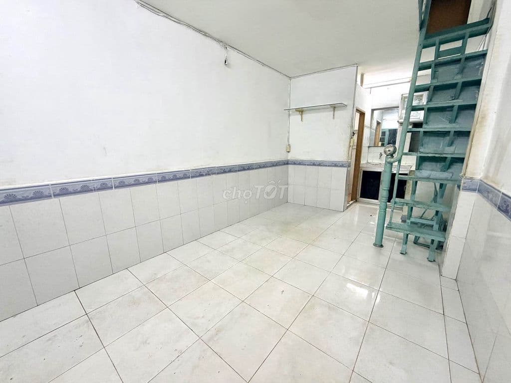 1020346-🏡 NHÀ 2 TẦNG - SỔ ĐẸP - TRUNG TÂM BÌNH THẠNH - NHỈNH 2 TỶ - Ảnh 3