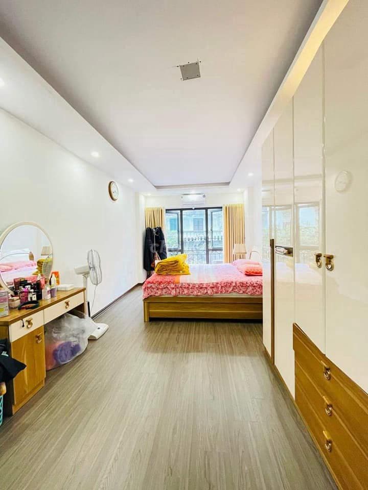 NHÀ 5 TẦNG TRẦN KHÁT CHÂN – 37M2 – 6.78 TỶ – NGÕ THÔNG