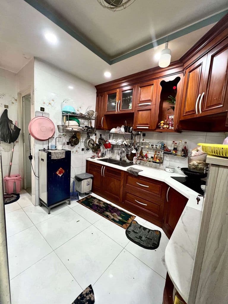 Bán nhà Lê Trọng Tấn, Chính chủ, 5 tầng, 5PN, hẻm 6m, giá chỉ 5 tỷ xíu