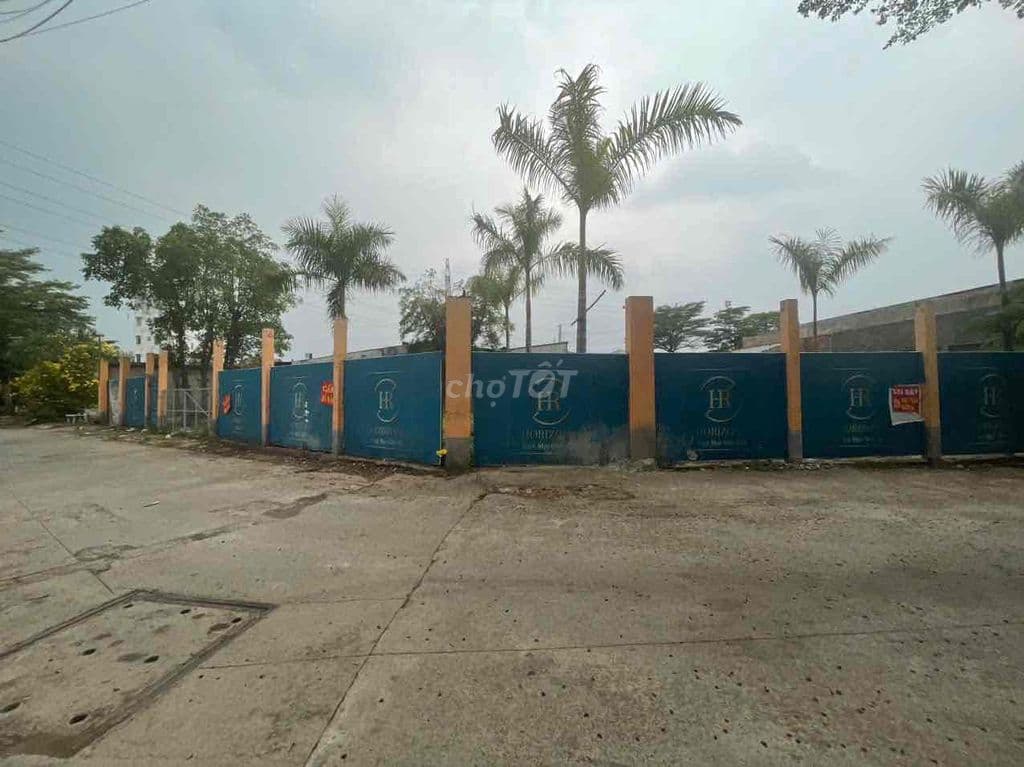 Bán đất MT gần QL13 ngang 40m full thổ phù hợp xây KS, CHDV cho thuê