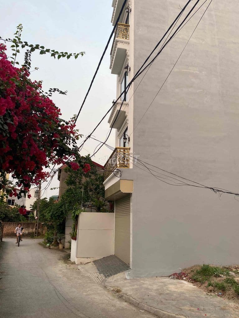 Nhà Mới toanh - Diện tích Vừa - Giá hợp lý - Ảnh 2