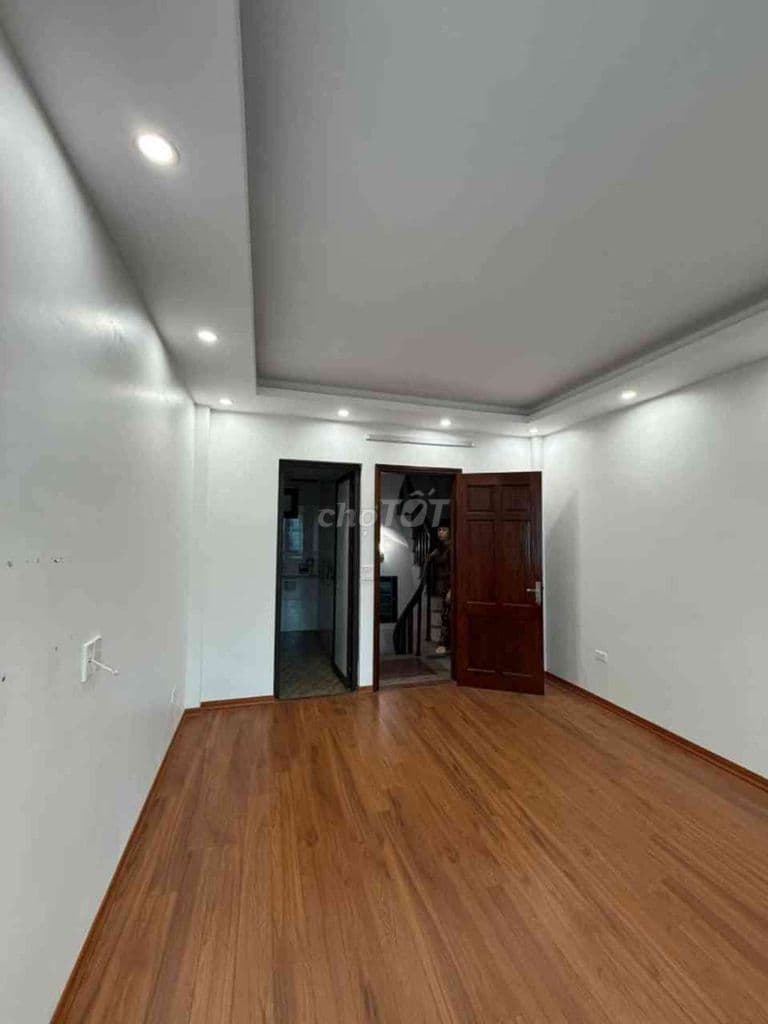 BÁN NHÀ LẠC LONG QUÂN 31M2 X 5T GẦN QUẬN ỦY VÀ HỒ TÂY KHU VIP. - Ảnh 3