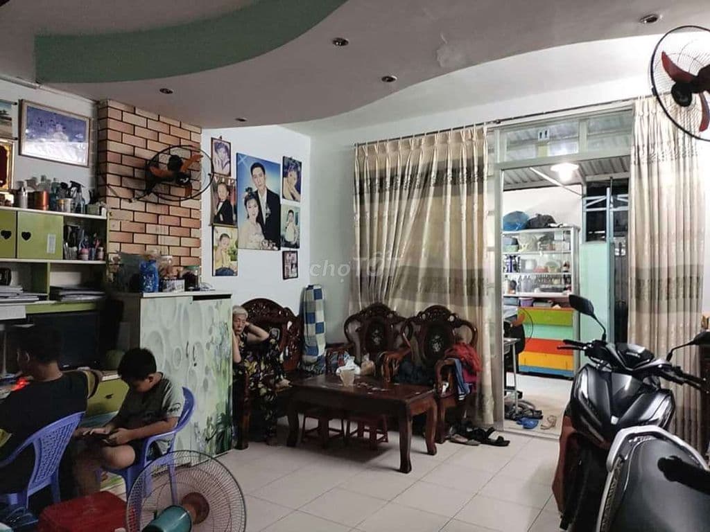 Gấp Bán Nhà Gần Mặt Tiền Chợ Giá rẻ bèo_ HT 45 , P. Hiệp Thành , Q 12 - Ảnh 3