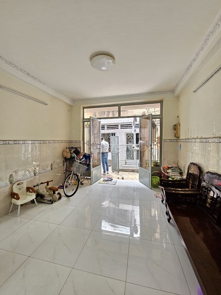 BÁN NHÀ ĐƯỜNG LÊ VĂN DUYỆT. QUẬN BÌNH THẠNH,DT 48M2. GIÁ 5,6 TỶ - Ảnh 3