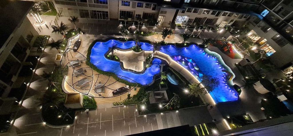 Bán căn 85m2, Block D, view Hồ Bơi (nội khu), Nhà Full nội thất.