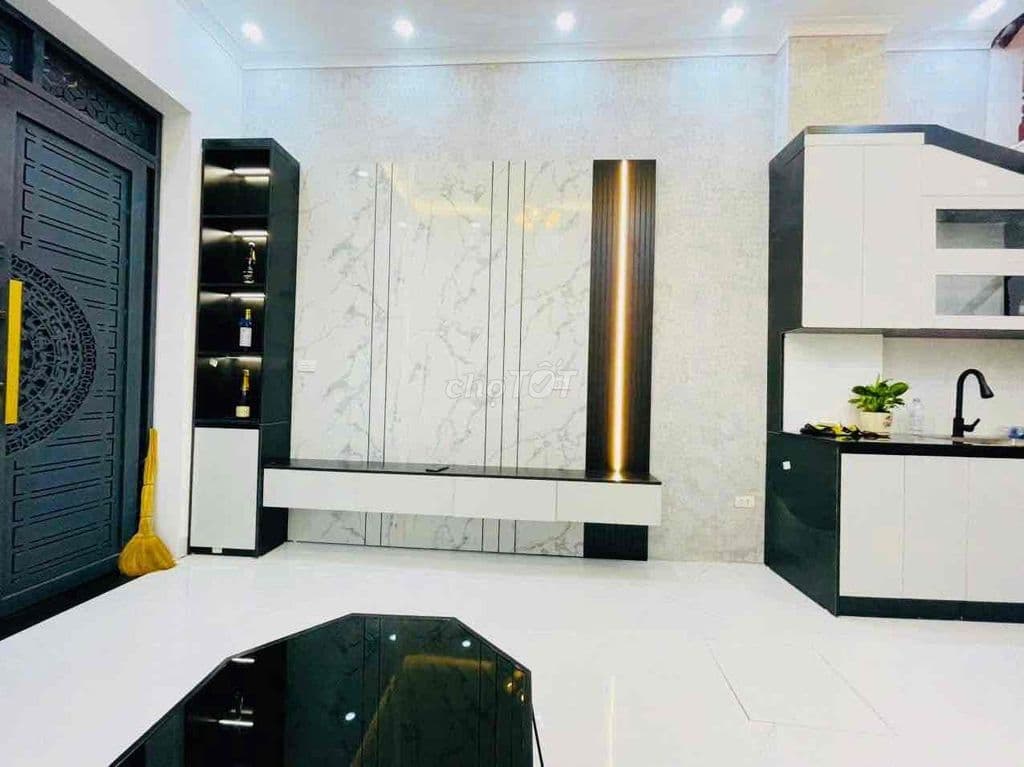 Nhà Gốc Đề 10m ra ô tô tránh, ngõ rộng 2m, 3 thoáng, ở luôn, 35m*5T. - Ảnh 3