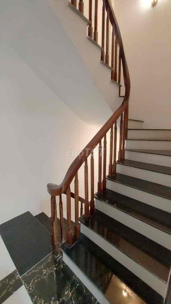 Bán nhà Nguyễn Lương Bằng, ngõ thông, 35mx5T, ba gác đỗ, full NT - Ảnh 3