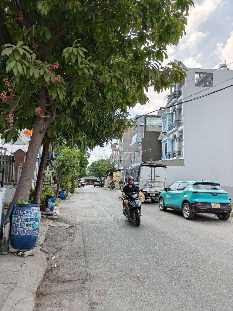 Lô Đất Mặt Tiền Đường 340, P.Trung Mỹ Tây, 4.1mx15m, Giá : 5.190 Tỷ