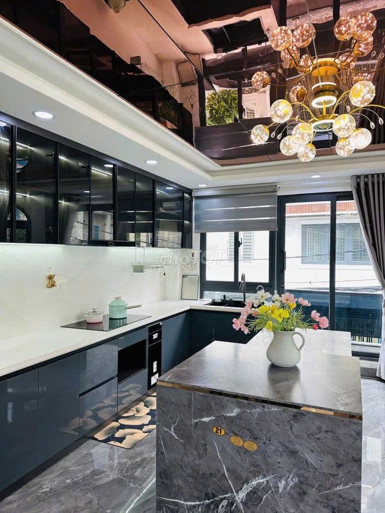 Chốt gấp nhà 1 trệt 4 lầu - Gía cực tốt - Ảnh 3