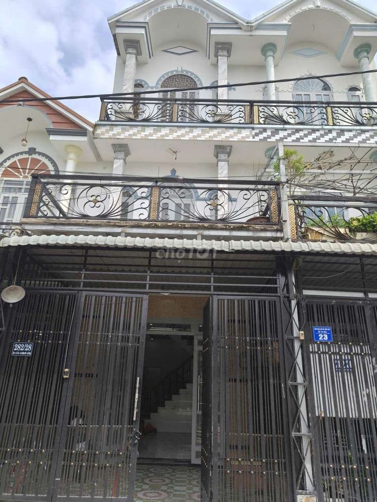 Nhà đẹp 1tret 2Lau, 4PN, 3Tolet dọn vào ở ngay cáchHà Duy Phiên 250m