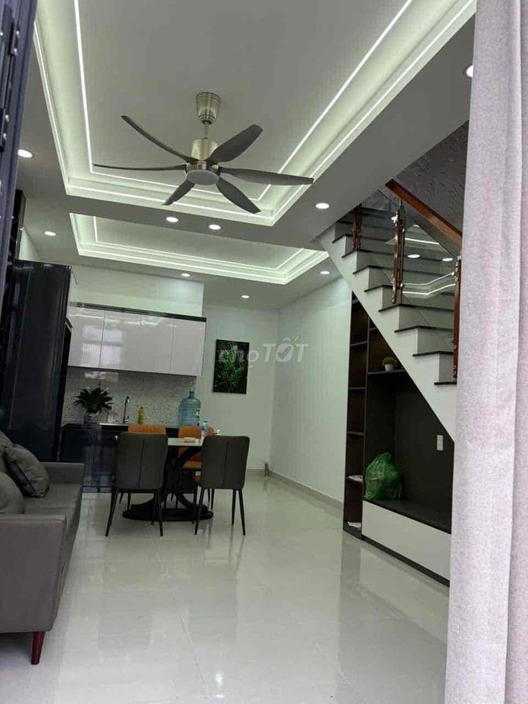 BÁN GẤP! NHÀ MẶT TIỀN ĐƯỜNG QUẬN 12