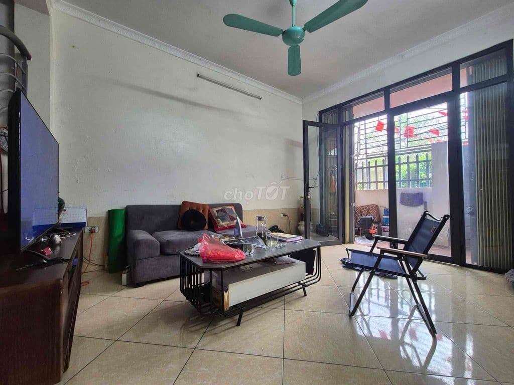 Hơn 3 tỷ có nhà BTCT Định Công Hạ-Oto đỗ cửa-60m*3T;3N