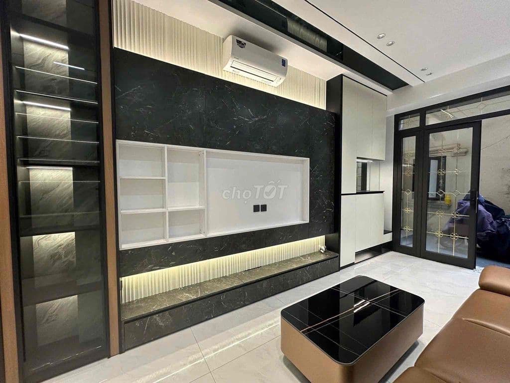 Bán nhà Bồ Đề( Ngọc Lâm) - gần cầu - gần ô tô - Long Biên Hà Nội