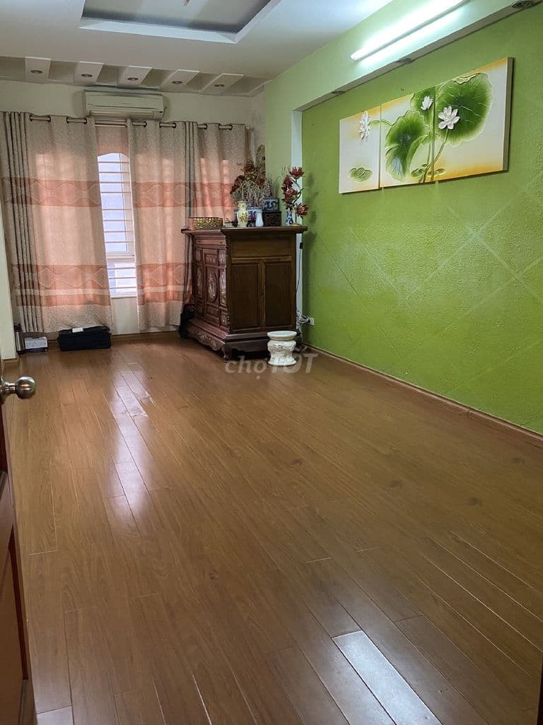 Bán nhà 36m2x5 tầng ngõ 68 Cầu Giấy, lô góc, cách ôtô 30m.