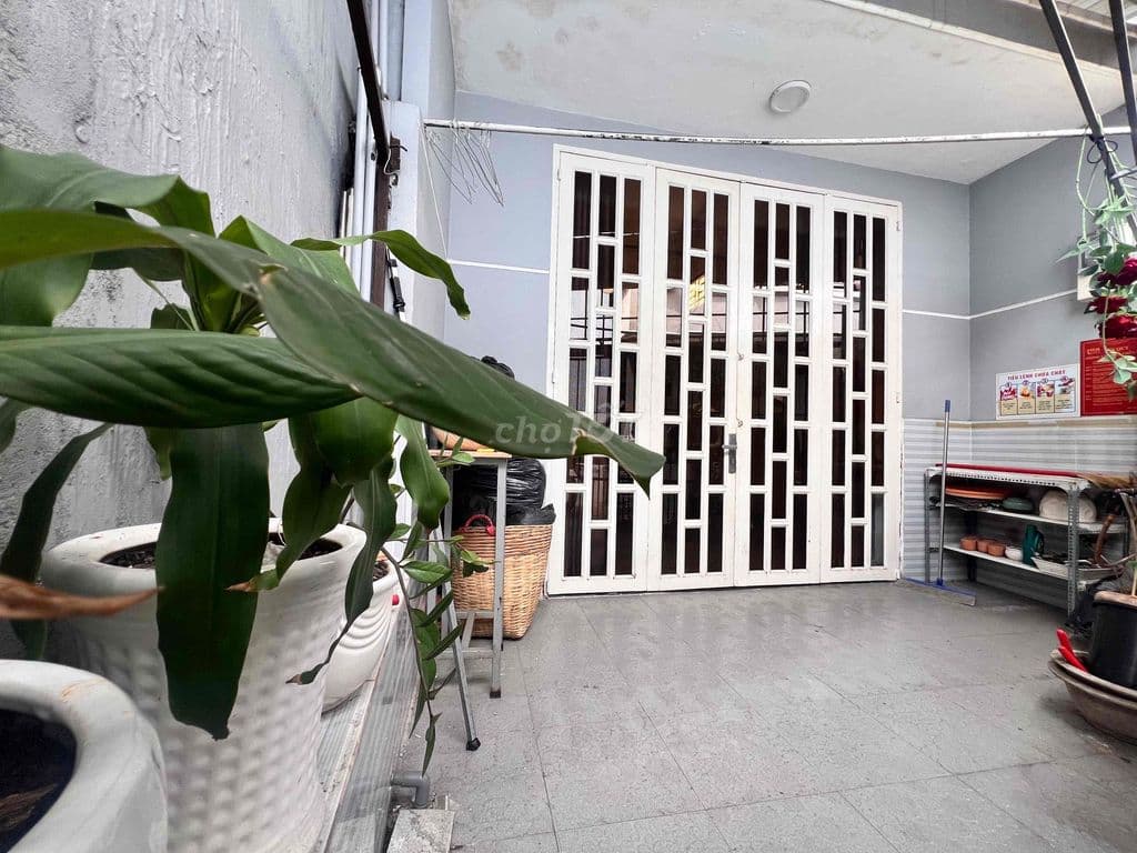 Nhà Hẻm Thông-Tô Ký q12-Gần Chợ Cầu-49m2-Nhỉnh 3 Tỷ TL