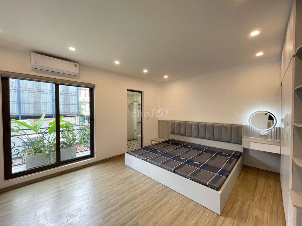bán nhà đẹp Long Biên 46m² thang máy ô tô đỗ cổng - Ảnh 3