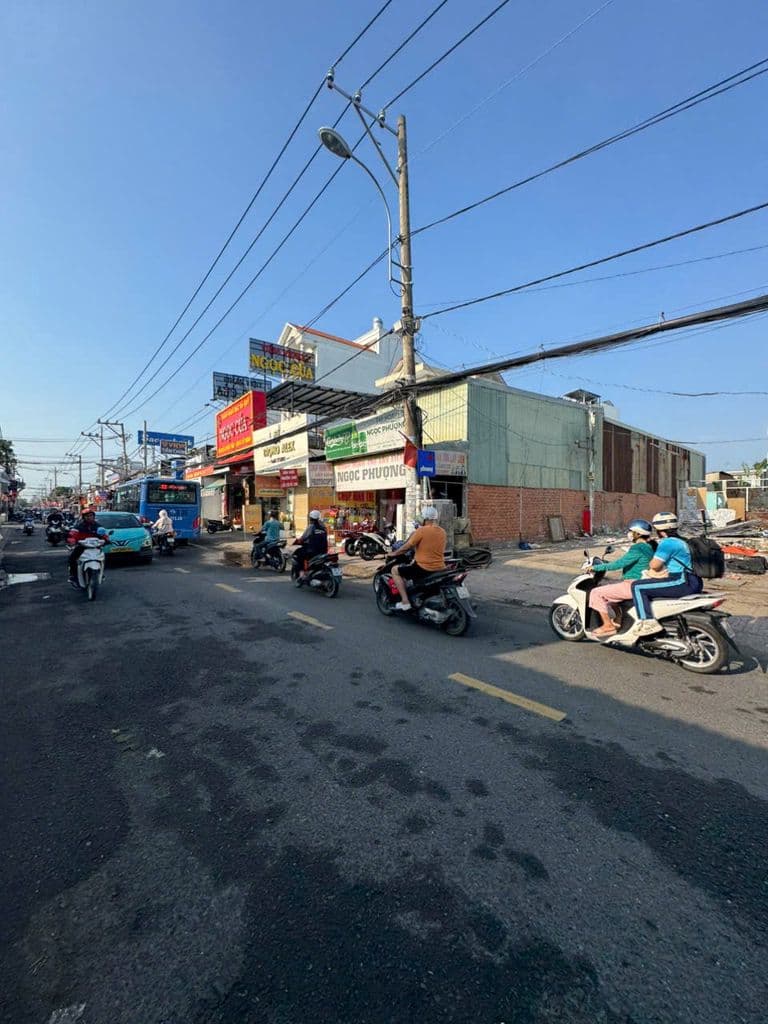 Rẻ Như Cho 600m2 Đất Mặt Tiền Lê Văn Lương Chỉ 13 Tỷ - Ảnh 2