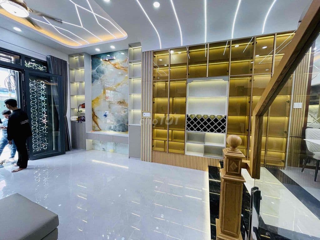 🏡🏡Chỉ 8,x Tỷ - A/C Sở Hữu Căn Nhà 4 Tầng - Ngay MTKD Gần Aeon Mail Tân - Ảnh 3