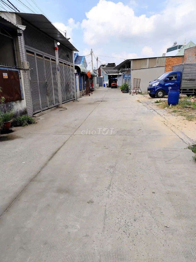 LÔ ĐẤT ĐẸP NGANG 10X10M, XD TỰ DO, HXT, GẦN CHỢ ĐT, 2.7 TỶ - Ảnh 2