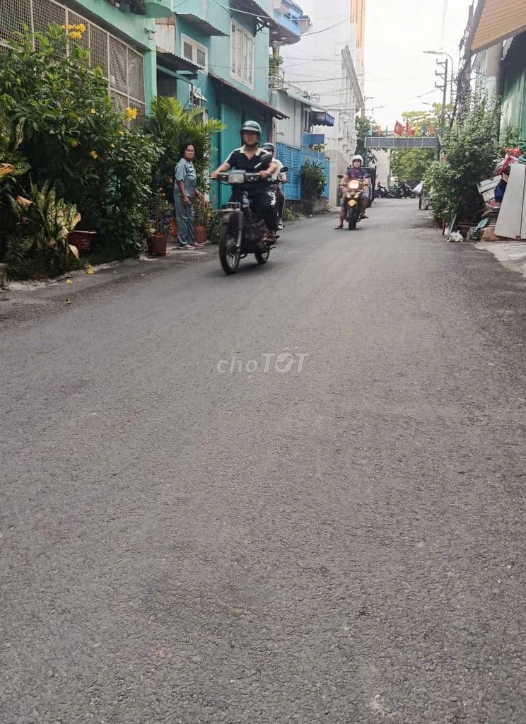 KẸT TIỀN BÁN GẤP 6,5tỷ HẺM XE HƠI ra Chu Văn An Q. Bình Thạnh. 4Tx48m2 - Ảnh 2