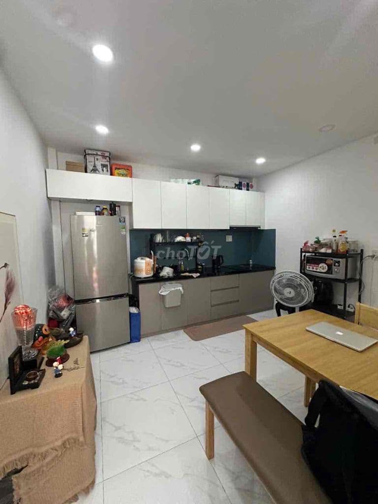 Nhà Moi 64m bui minh trực Quận8