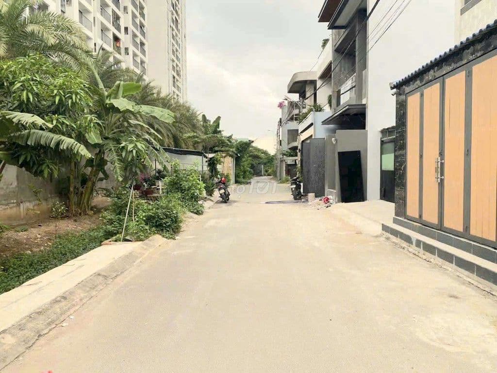 BÁN ĐẤT 84M2 NGANG 5M4 ĐƯỜNG XE TẢI - Ảnh 2