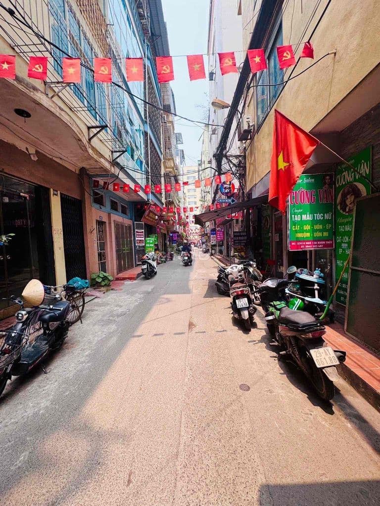 Thiên Đường Kinh Doanh-Ngõ 130 Xuân Thuỷ,47m MT4m6,Oto,Sát Phố,KD Đỉnh - Ảnh 2