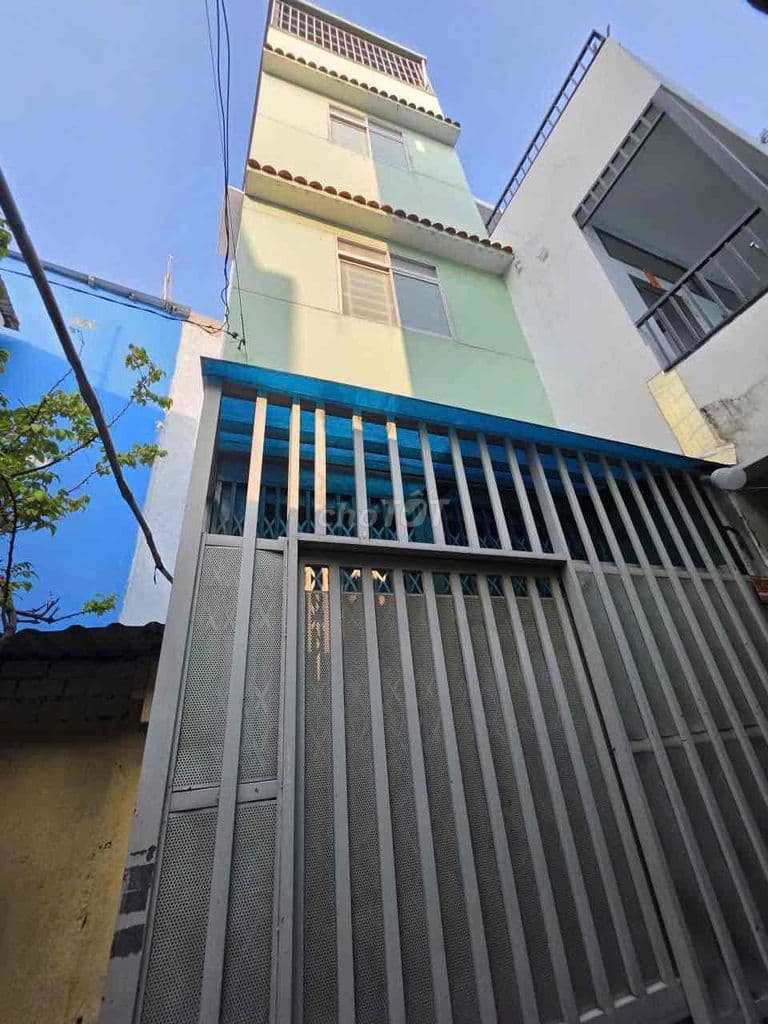 nhà mới 4 tầng tặng 2 mây lạnh hẻm thông 3m