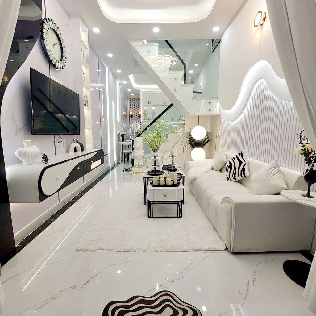 chính chủ bán nhà hẻm 103 Nguyễn thị thập(có hđ thuê dc 13tr)