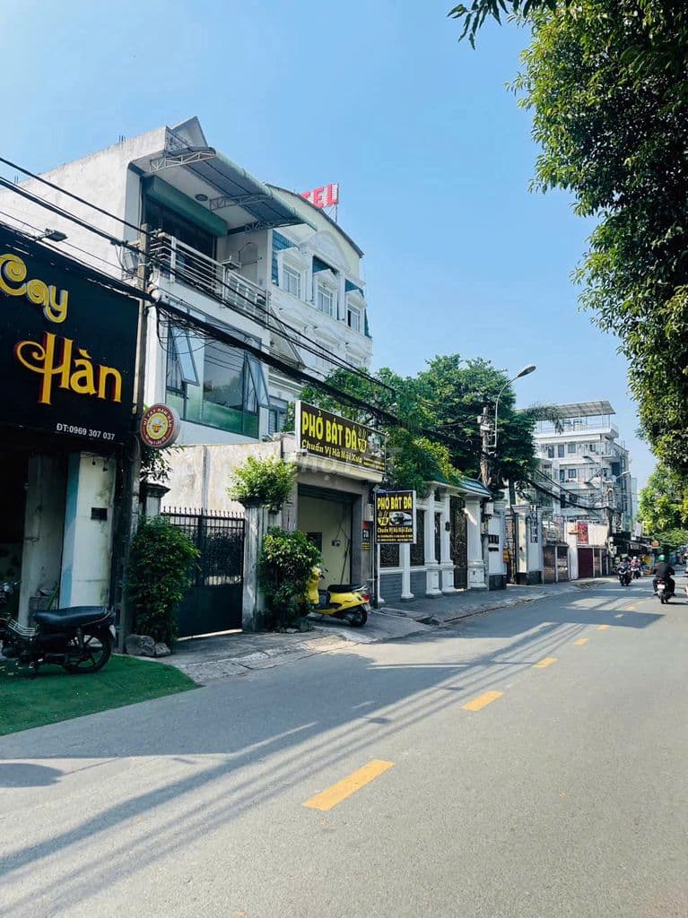 Bán nhà MTKD đường số 6, sát Hoàng Diệu . Công nhận đủ 95.6m2.