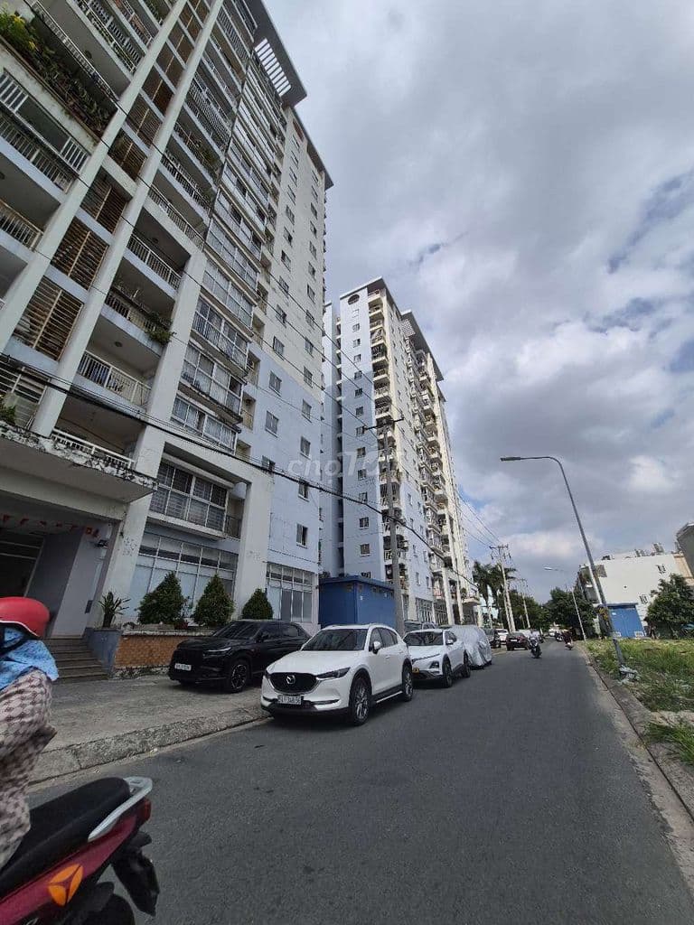 chính chủ cần bán căn hộ 55m nhà ở xã hội đang làm sổ