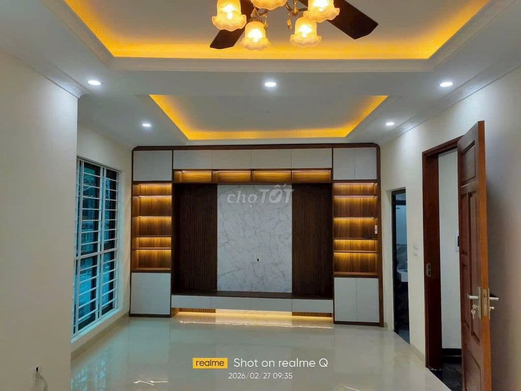 bán nhà 48m² gần chợ văn điển đẹp tiện nghi - Ảnh 2