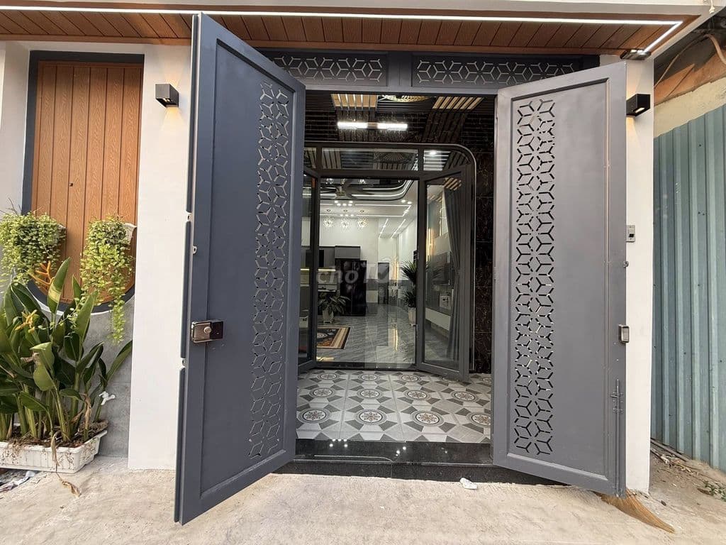 GIẢM SOCK 300 TRIỆU-Giá Mới Chỉ Còn 3 Tỷ 550 Triệu - Ảnh 2