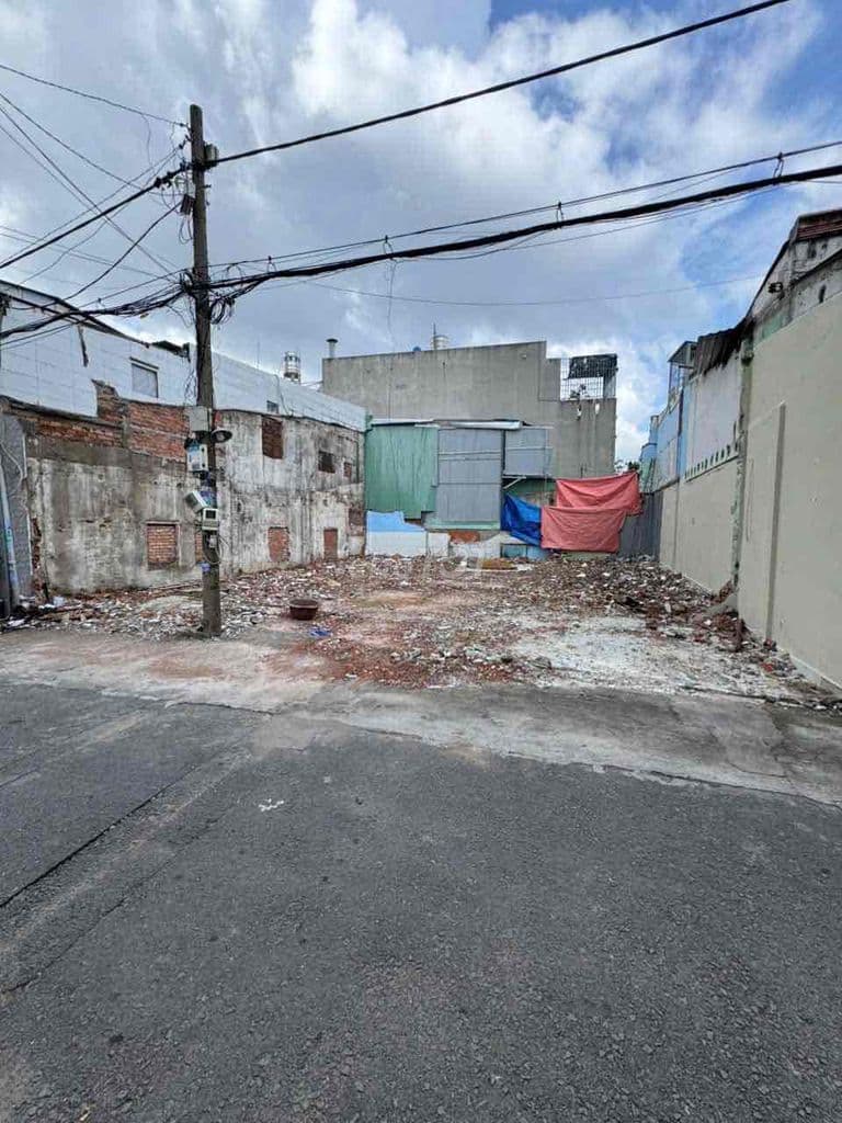 bán lô đất gần Chợ Linh Xuân cách quốc lộ 1 k vào 30 m