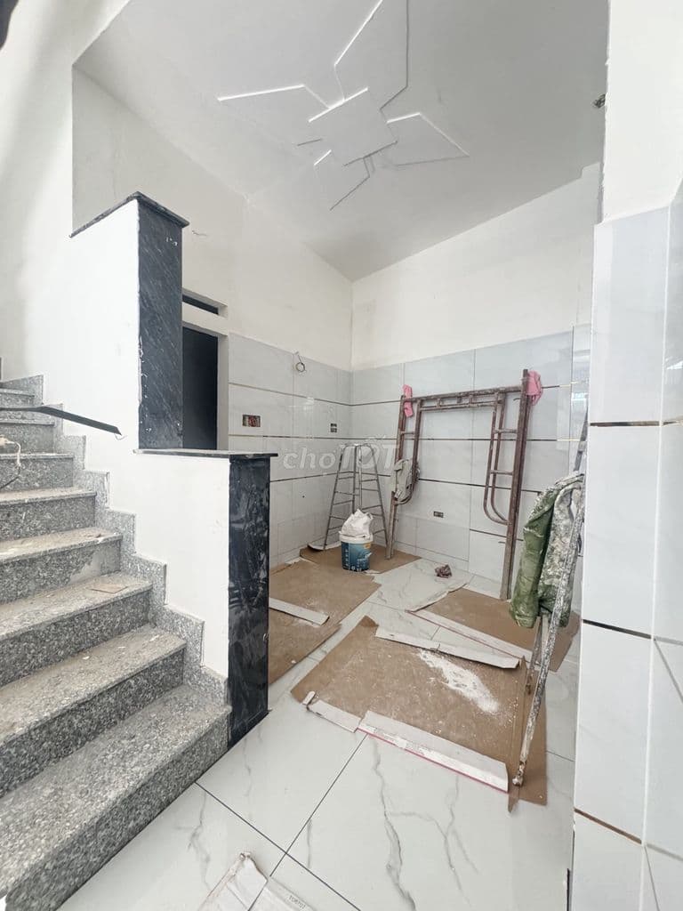 MẶT TIỀN KINH DOANH ĐƯỜNG SỐ LÊ VĂN QUỚI - 2 TẦNG 32M2 GIÁP TÂN PHÚ - Ảnh 2
