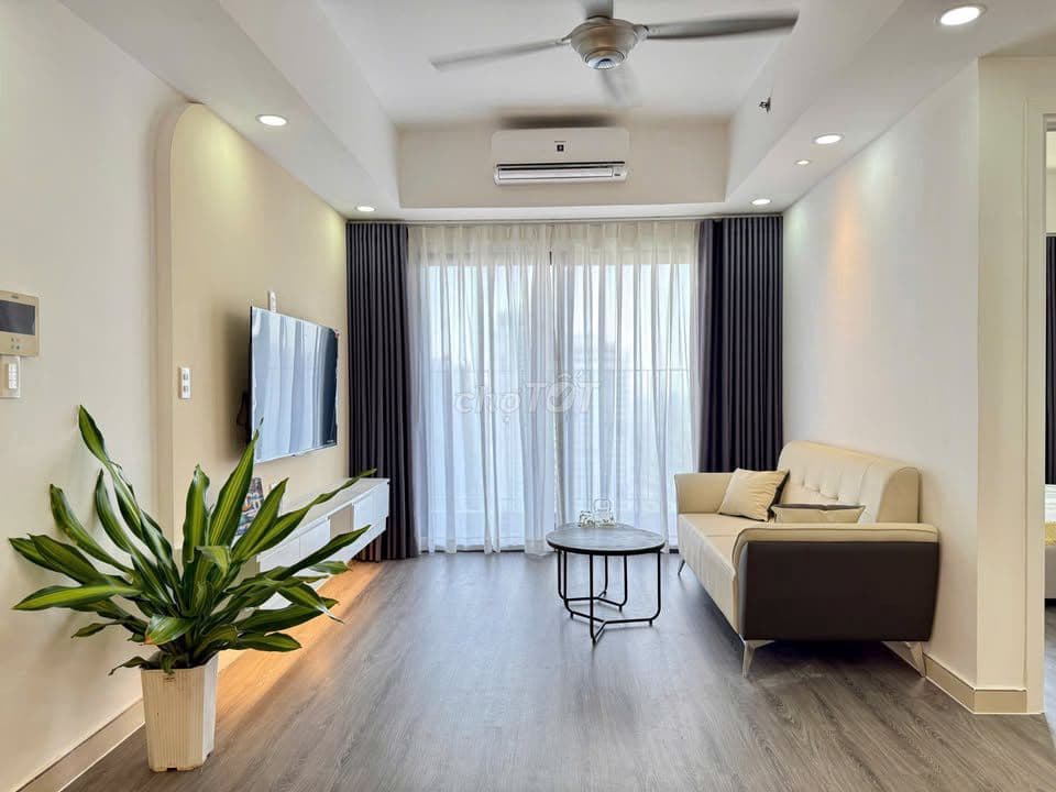 CH,gần sân bay, 55m, 2PN,View landmark 81,Ở liền,Sổ hồng riêng,Bank70%