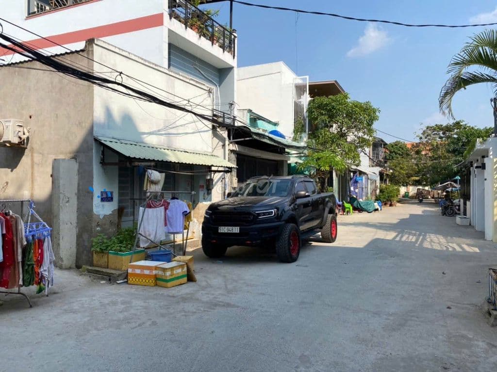 Bán nhà Lê Văn Lương Phước Kiển, DT 5x17m