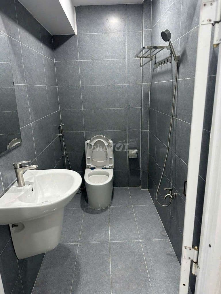 Cân bán nhà 1 trệt 1 lâu .gân chợ thủ đức - Ảnh 3