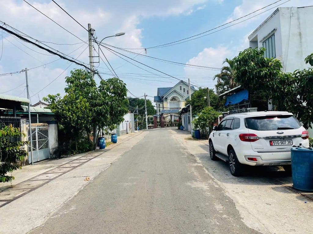 BÁN LÔ ĐẤT Ở NGANG 7M - GIÁ 720TR - GẦN CHỢ VIỆT KIỀU - SỔ HỒNG - Ảnh 3